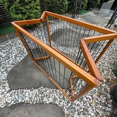木製犬ケージの画像