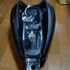 スティード400タンクの画像