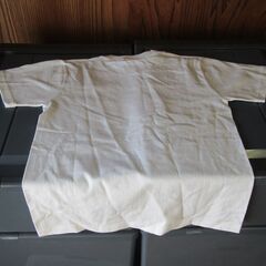 未使用　日本製　Tシャツ　（白） 綿100％　F フリーサイズ　仕舞いヨゴレ有　【ペットはいません】の画像