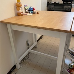 IKEA PINNTORP テーブル＆チェア2脚セット（無料）の画像