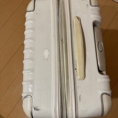 キャリーケースの画像
