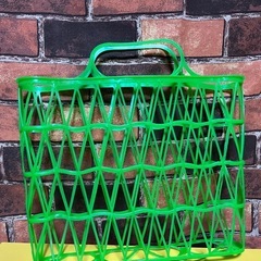 カゴ入れ物の画像