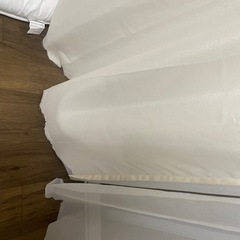 カーテンの画像