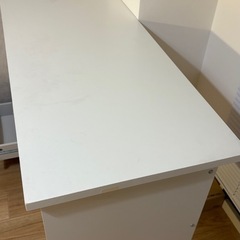 ホワイトデスクの画像