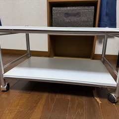 【決まりました】キャスター付き　テレビ台の画像