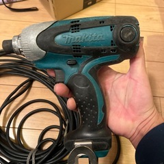 マキタ　100vコード式　インパクトドライバーの画像