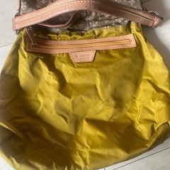 russet ショルダーbagの画像