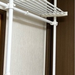 突っ張りラック　突っ張り棚　ハンガーラックの画像