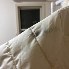 ホワイトロングダウンジャケットの画像