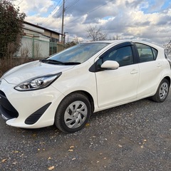 令和３年　トヨタアクア　60,950kmの画像