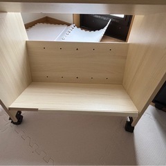 三段書類ラックの画像