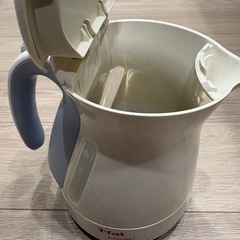 電気ケトルの画像