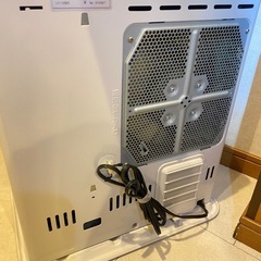 TOYOTOMI 石油ファンヒーター LC-U32G相談中の画像