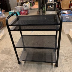 スチールワゴン イノベーター 黒 パンチングボードのキャスターワゴン3段 73cm×42cm×高さ100cmの画像