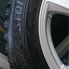 スタットレスタイヤ  ブリジストン ブリザック 195/60R16の画像