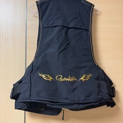 がまかつ　フローティングベスト　美品の画像