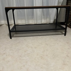 IKEA  イケア　FJALLBO フィエルボ
 コーヒーテーブルの画像