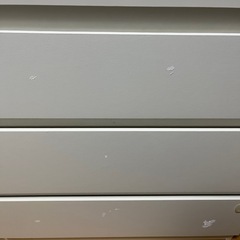 IKEAチェストの画像