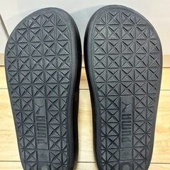 【極美品】27cm PUMAサンダルの画像