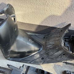 アドレスv125g インナーカウル、タンク、シート、テールの画像