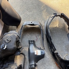 アドレスv125g インナーカウル、タンク、シート、テールの画像