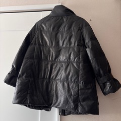 本革レザーダウンジャケットの画像