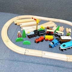 木製レール 汽車電車セット  はやぶさ　曲がりレール8本 直線レール8本 他おまけ クリスマスにもの画像