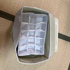 収納ボックスの画像