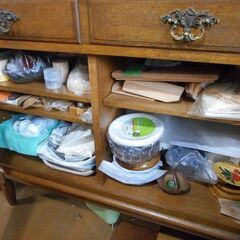 【受渡し者決定済み】食器棚　食器たくさん　USED　【東京 三鷹市】の画像