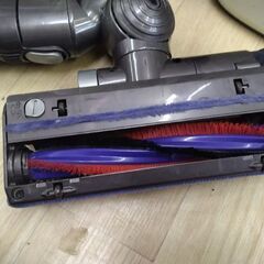 極上美品　ダイソン　掃除機　DC48　サイクロン掃除機　の画像