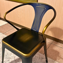【早いもの勝ち❗️引き取り限定】ビンテージ風デザイン/スチールチェア/全6脚の画像