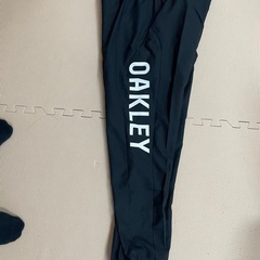オークリー  ズボンの画像