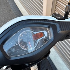 4388.定番人気　アドレスv125s シート、ミラー新品　千葉県柏市　即日配送、自走引き取りも可能の画像