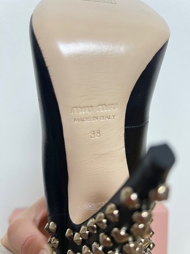 miumiu スタッズヒールパンプス