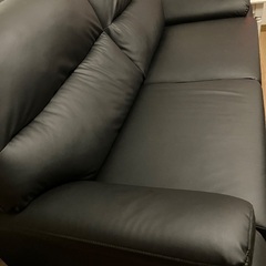 【ニトリ合皮3人掛けソファー】の画像