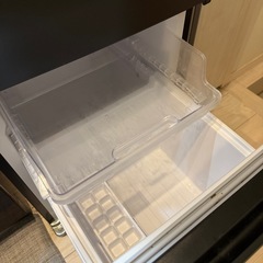 SHARP冷蔵庫(一人暮らし用)の画像