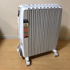 【オイルヒーター】③TDD0915W （ピュアホワイト＋ホワイト）【デロンギ ドラゴンデジタル】 DeLonghiの画像