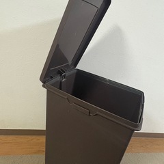 【差し上げます・12/16まで】ペダル式ゴミ箱 ダストボックス 45Lの画像