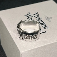 Vivienne Westwoodリングの画像