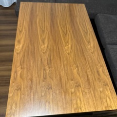 昇降テーブルの画像