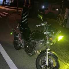 マーシャルヘッドライト 単車 バイクの画像