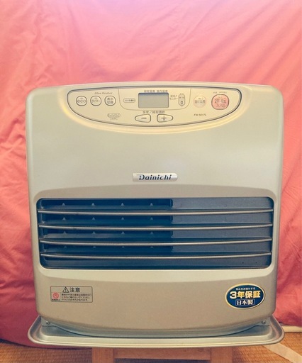 ダイニチ ブルーヒーター FW-5617L18年製 ライトシルバー(S) 箱付き ダイニチ ブルーヒーター FW-5617L18年製 ライトシルバー(S) 箱付き