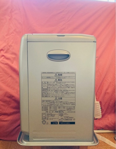 ダイニチ ブルーヒーター FW-5617L18年製 ライトシルバー(S) 箱付き ダイニチ ブルーヒーター FW-5617L18年製 ライトシルバー(S) 箱付き