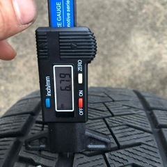 ICE ASIMMETRICO 205/55/R16 スノータイヤ、2018年製造。の画像