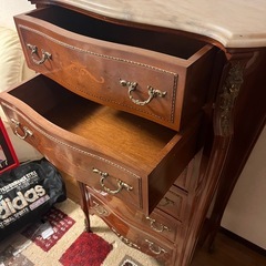 ロココ調チェスト象嵌真鍮の画像