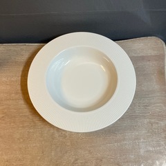 IKEA リム皿の画像