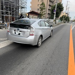 プリウスLの画像