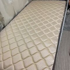 　シングルベットフレーム　マットレスセットの画像