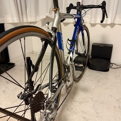 新品パーツ多数使用　ULTEGRA ハイエンドアルミモデル　TREK 2000 ZR9000 カーボンバック　ロードバイクの画像