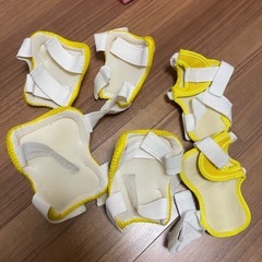 【おもちゃまとめ売り】子ども用　プロテクター　サポーター　自転車練習　ストライダーの画像